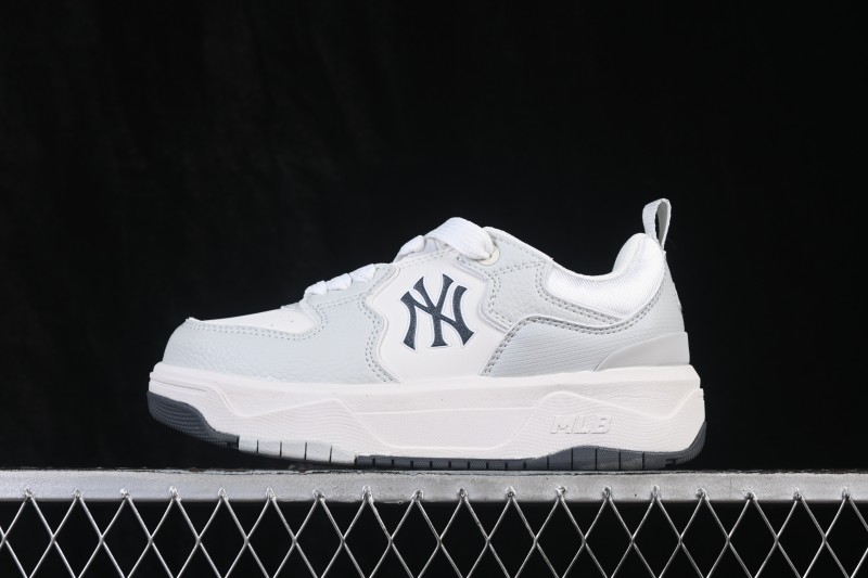 MLB New York Yankees Chunky Curve Liner Running Shoes with Thick Sole - 3ASXM096N50GRS