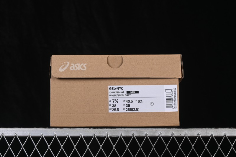 Asics Gel-Kayano Retro Running Shoes with Breathable Suede and Mesh Upper - 1201A789-102