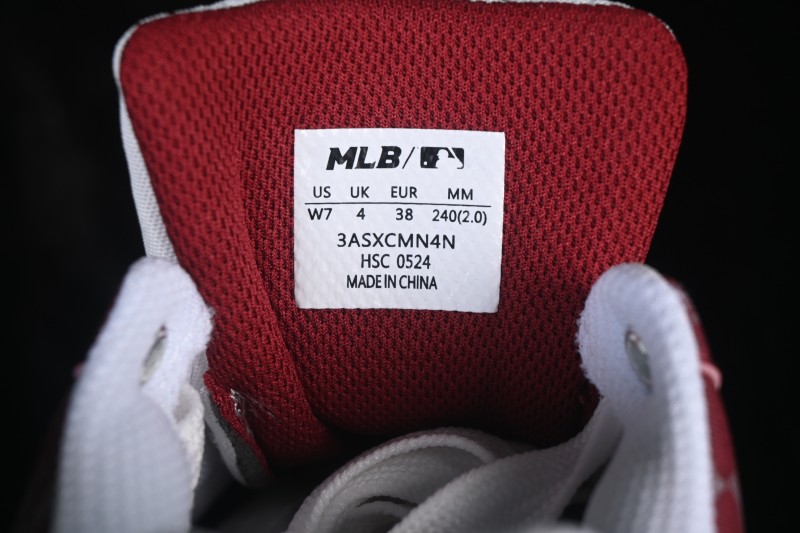 MLB New York Yankees Chunky Liner Classic Monogram Lightweight Platform Casual Sneakers - 3ASXCMN4N50RDD