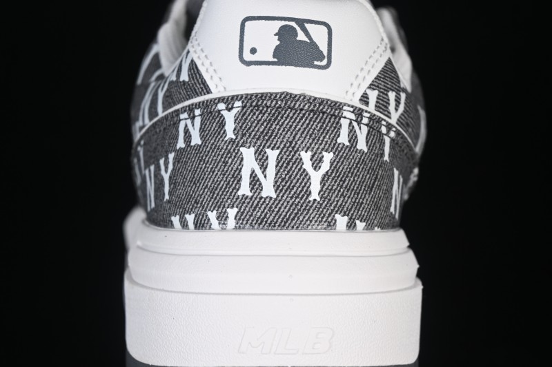 NEW YORK YANKEES Chunky Liner Pocket Monogram Thick-Soled Casual Running Shoes - 3ASXM026N50CGS