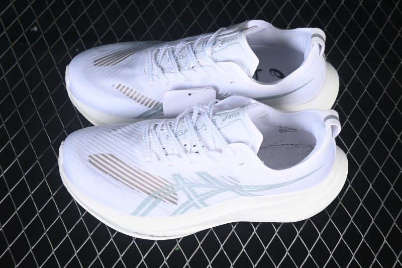 Asics Megablast Retro Casual Cushioned Running Shoes with Seamless Upper - 1013A170-100