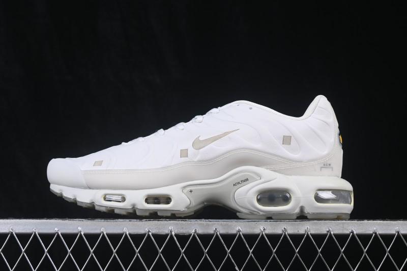 Nike Air Max Plus Retro Running Shoes with Full-Grain Leather and Tuned Air Cushioning - FD7855-002