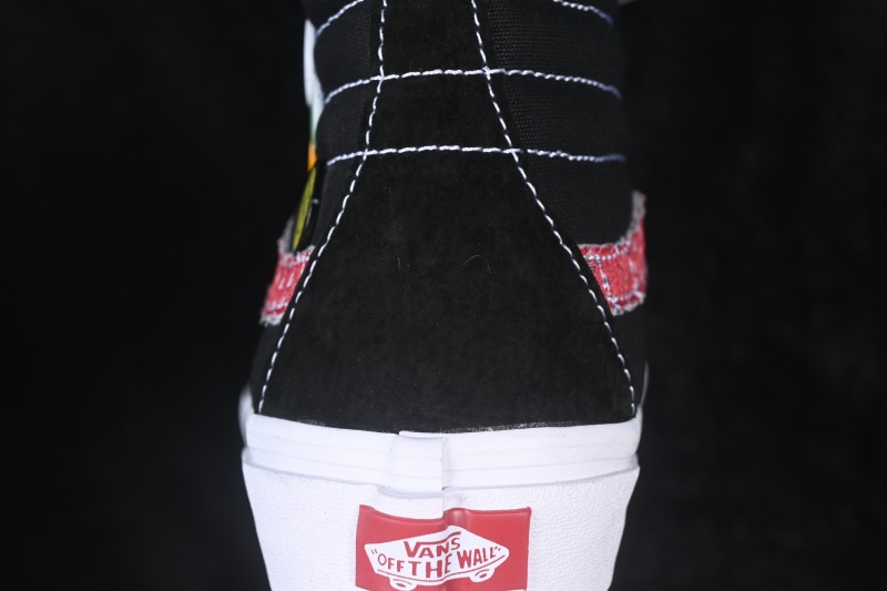 Vans Sk8-Hi Mid-Top Casual Skateboarding Shoes with Classic Sidestripe Design - VN000EGY618