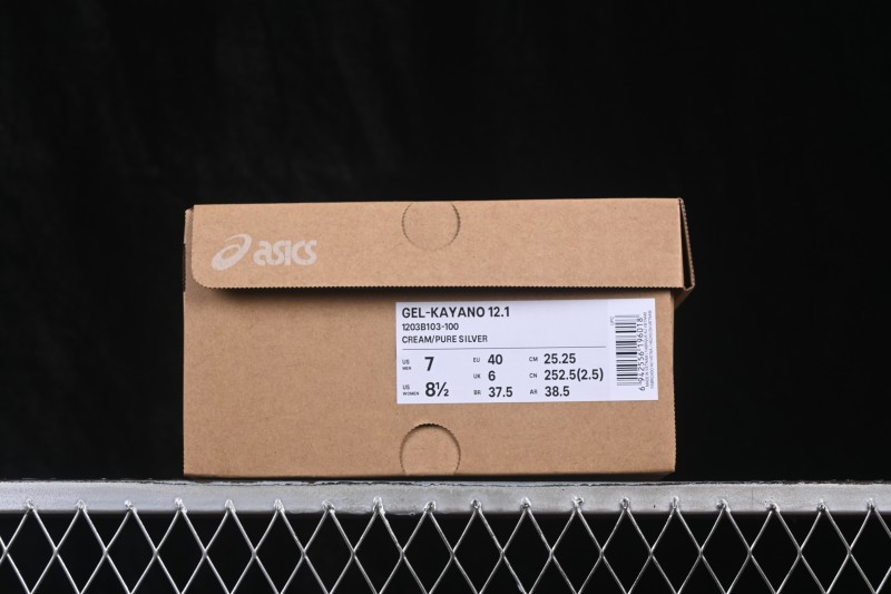 Asics Gel-Nimbus 12.1 Retro Running Shoes with Breathable Mesh and Cushioned Sole - 1203B103-100
