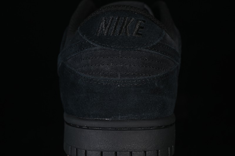 Nike SB Dunk Low Suede Black Low-Top Skateboarding Shoes - IB6651-001