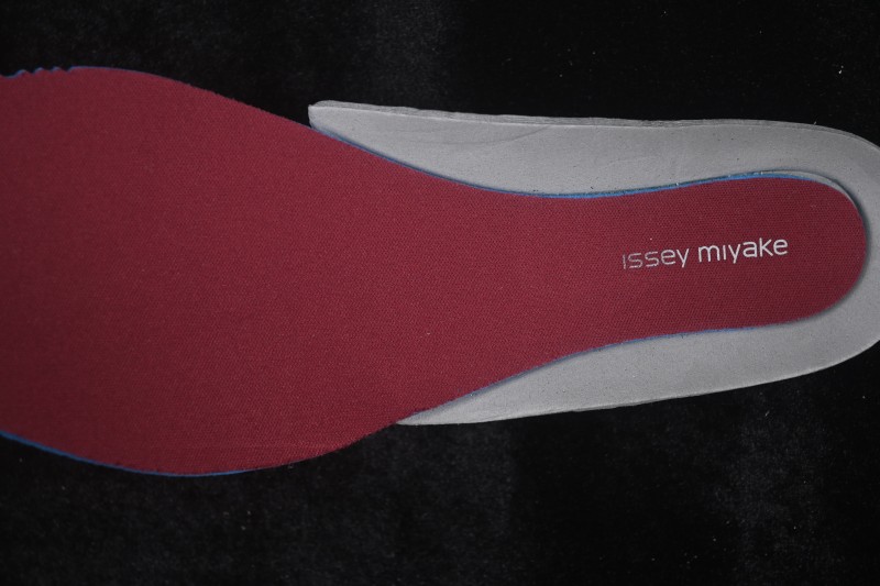 Issey Miyake x Asics Hyper Taping Retro Running Shoes with Breathable Lightweight Sole - 1203A819-001