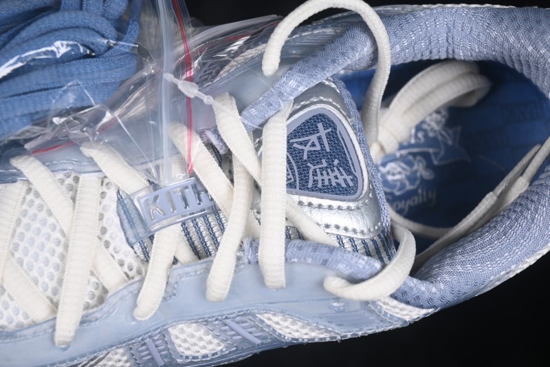 Adidas Original Seamless Knit Running Shoes with 360 Degree Glide Cushioning - 1203B144-102