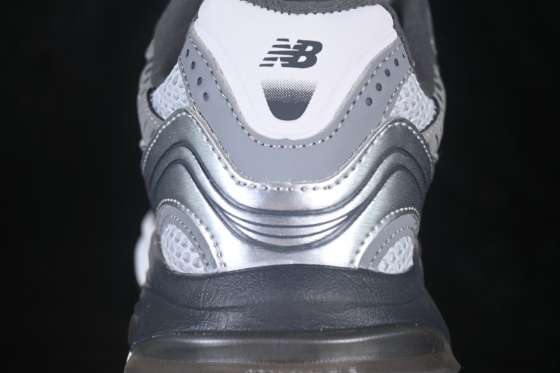 New Balance 2010 Series Retro Running Shoes with Suede and Mesh Upper - U2010753