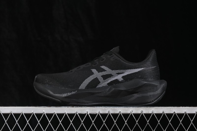 Asics Novablast 6 Retro Breathable Cushioned Running Shoes for Men - 1011C243-002