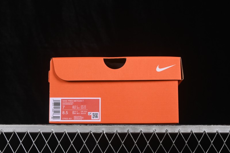 Nike Free Metcon 7 Training Shoes with Breathable Mesh and Durable Grip - II7405-401