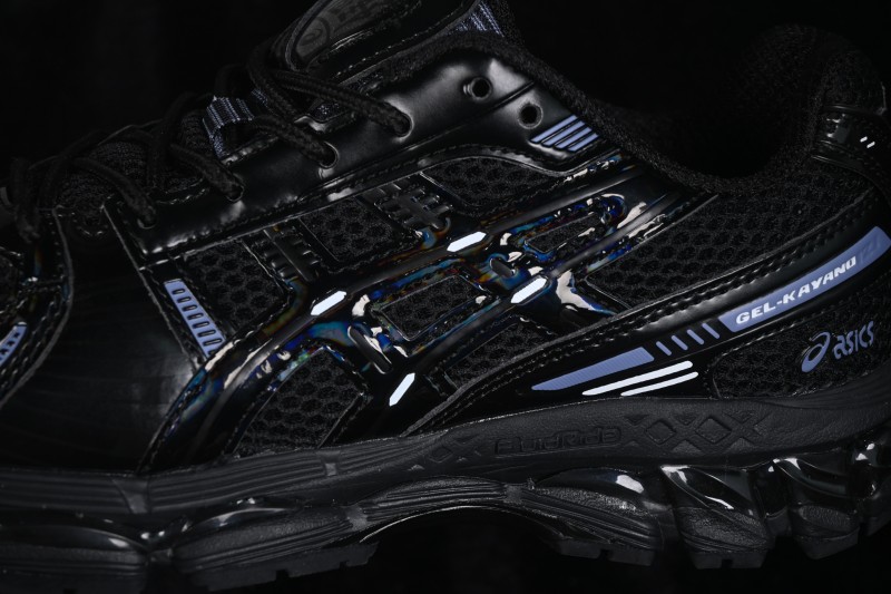 Adidas Basketball Shoes with Seamless Upper and 360-Degree GL Midsole - 1203A976-001