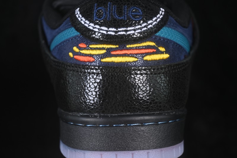 Nike SB Dunk Low Pro Skateboarding Shoes with Cushioned Collar - IQ1323-001