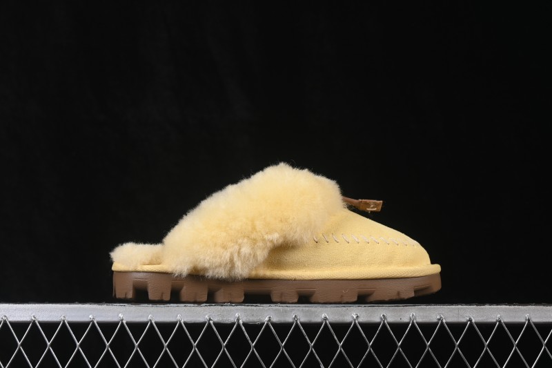 UGG Slipper Evolution Comfortable Flat No Special Function Closed Toe Slippers 1180 Soft Mustard