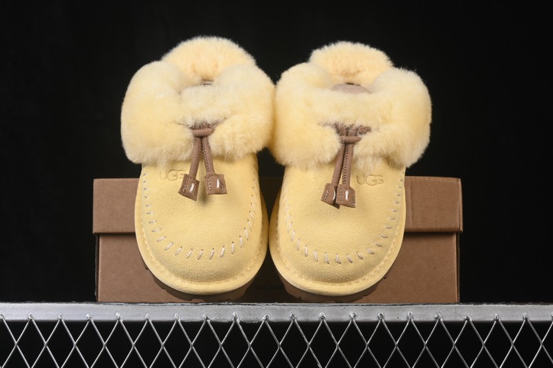 UGG Slipper Evolution Comfortable Flat No Special Function Closed Toe Slippers 1180 Soft Mustard