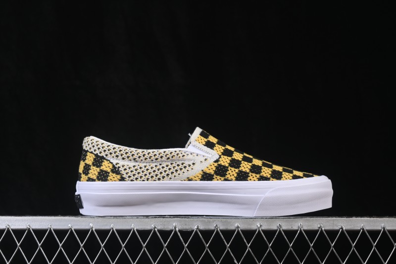 Vans Classic Slip-On 98 Low-Top Skate Shoes - VN000EG1Y23