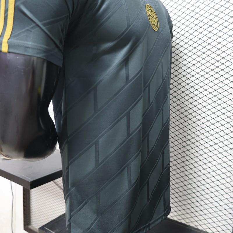 Player Version 26/27 Celtic Casual Black Jersey