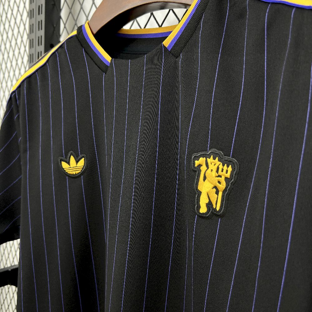 2025/26 Mens Manchester United Terrace Icons Jersey