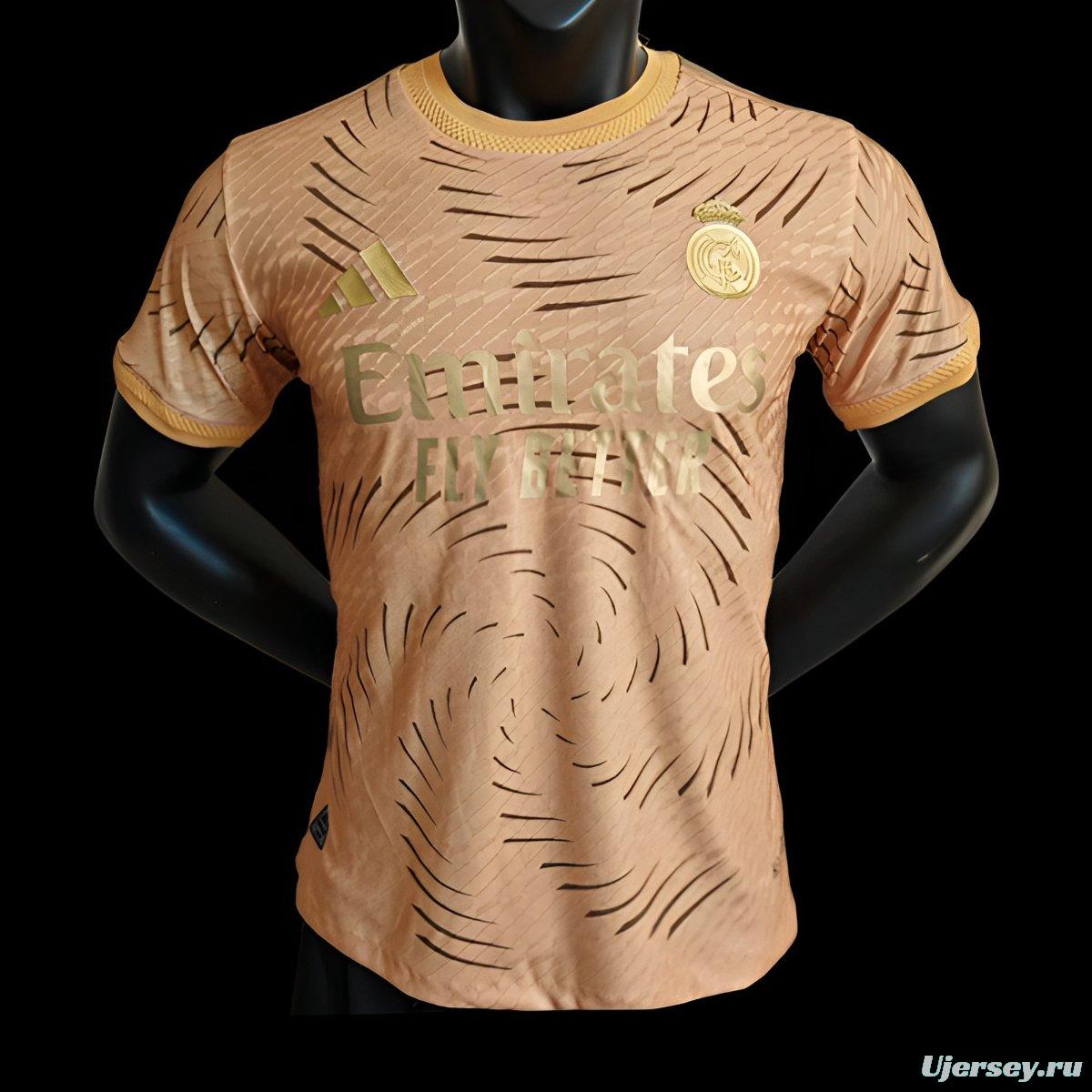 Player Version 24/25 Real Madrid Golden Special Jersey