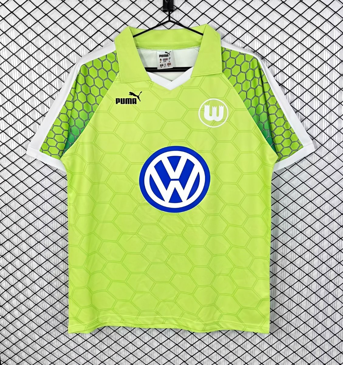 Retro 97/98 VfL Wolfsburg Home Jersey